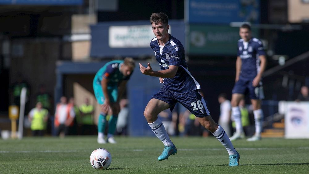 OLI COKER JOINS AVELEY ON LOAN | Southend United Football Club