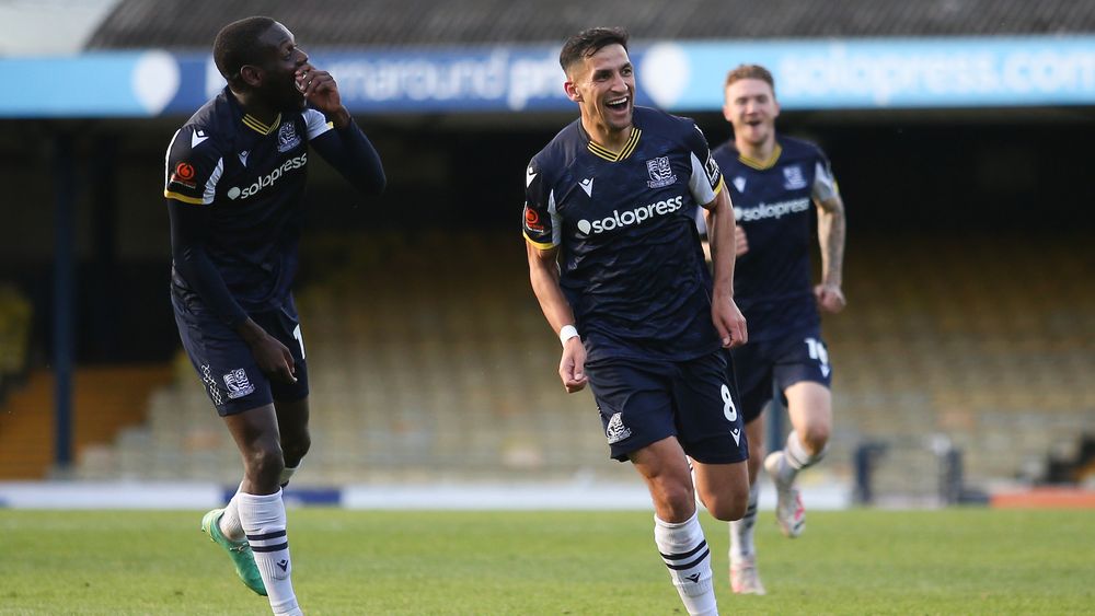 Watch InForm Blues Take On Ebbsfleet! Southend United Football Club