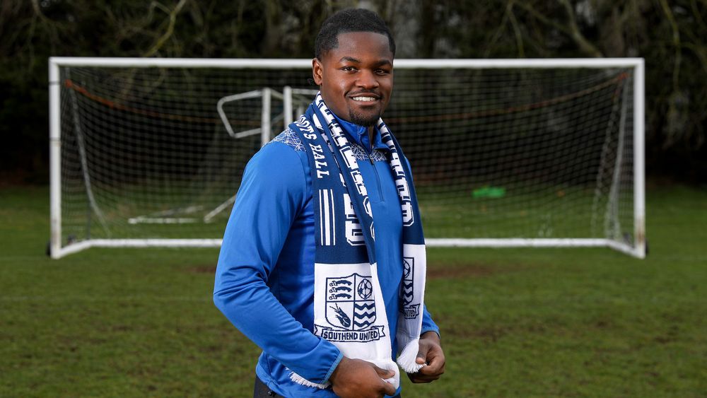 Andeng Ndi Signs New Deal | Southend United Football Club