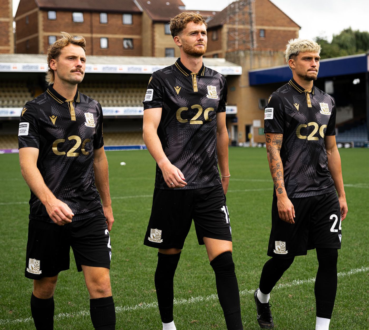 サウスエンドユナイテッドFCユニフォーム 2025/26 Third Kit: It's Time To Own The Stage | Southend